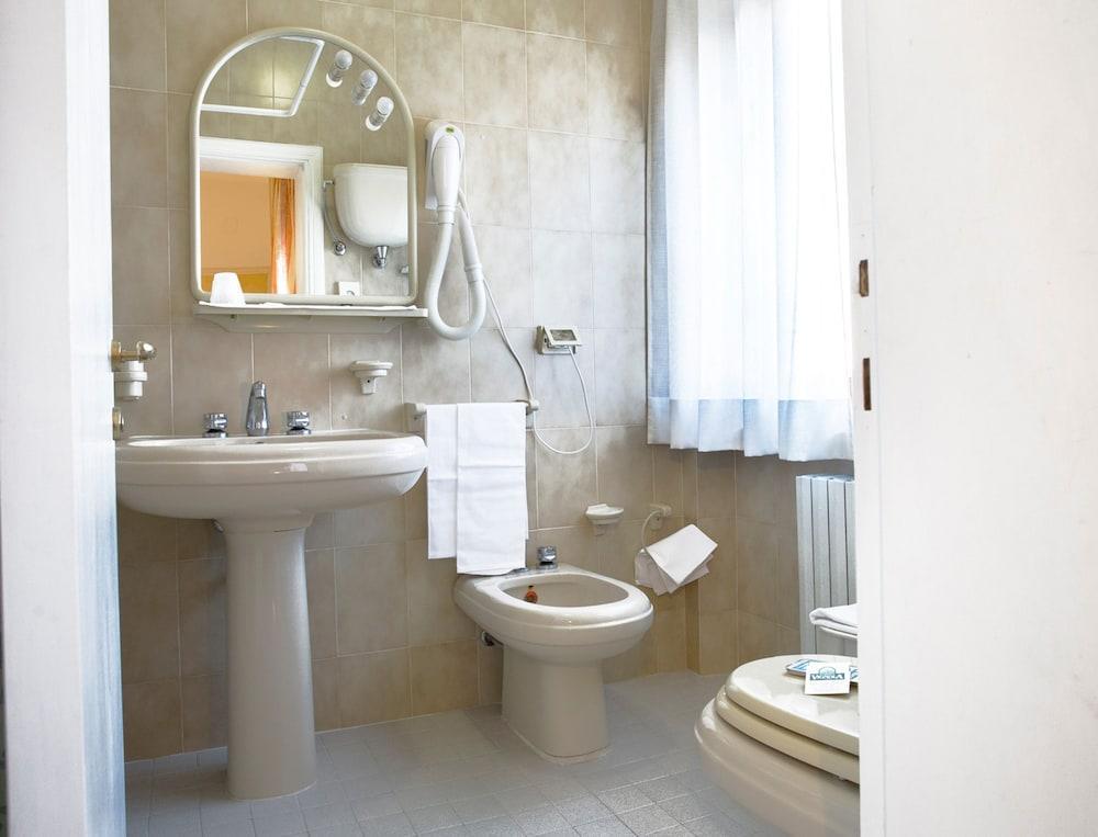Hotel Vignola Assisi Dış mekan fotoğraf