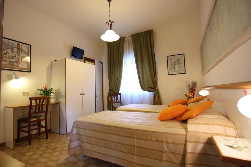 Hotel Vignola Assisi Dış mekan fotoğraf