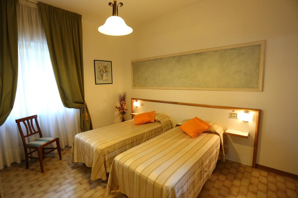Hotel Vignola Assisi Dış mekan fotoğraf