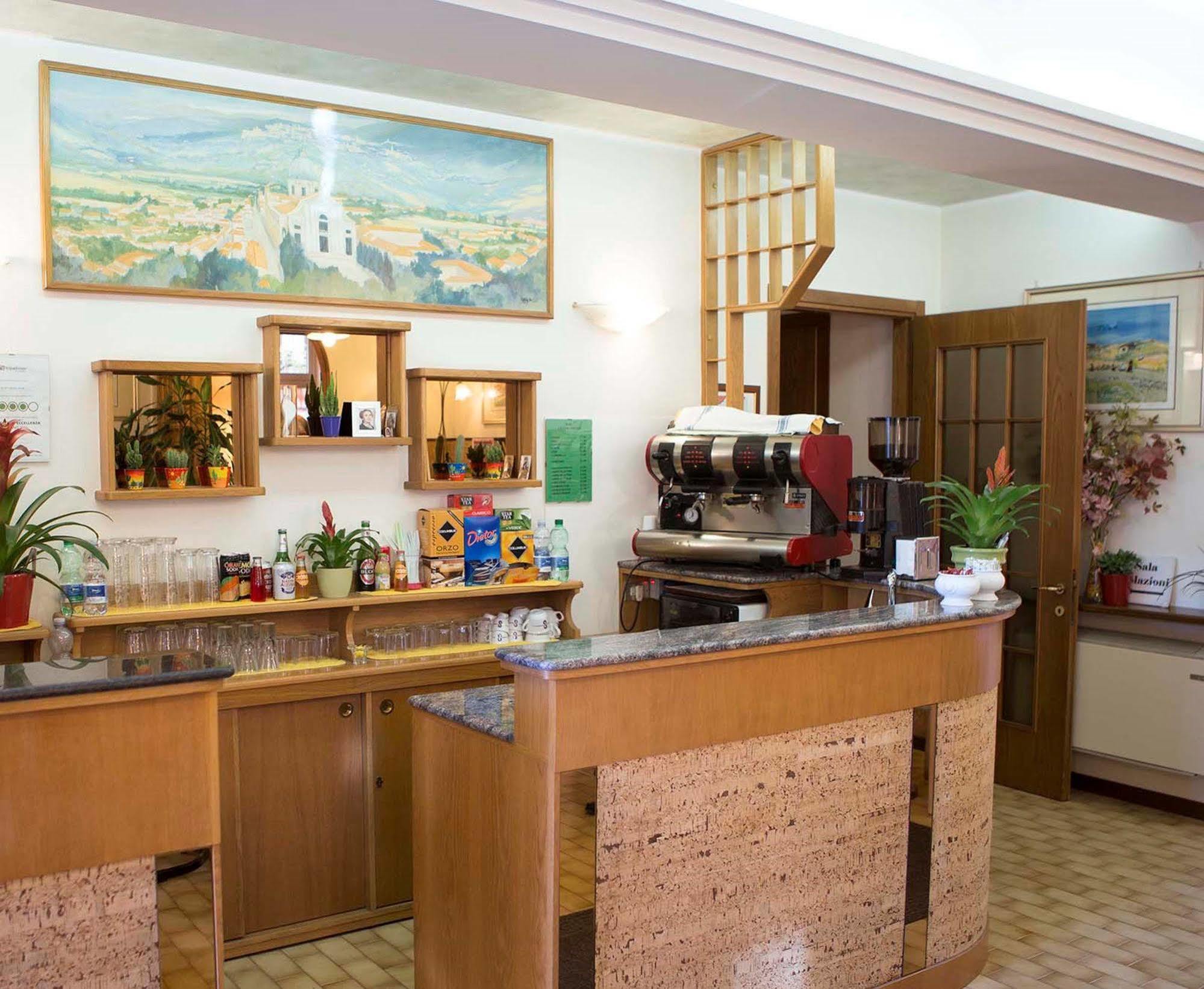 Hotel Vignola Assisi Dış mekan fotoğraf