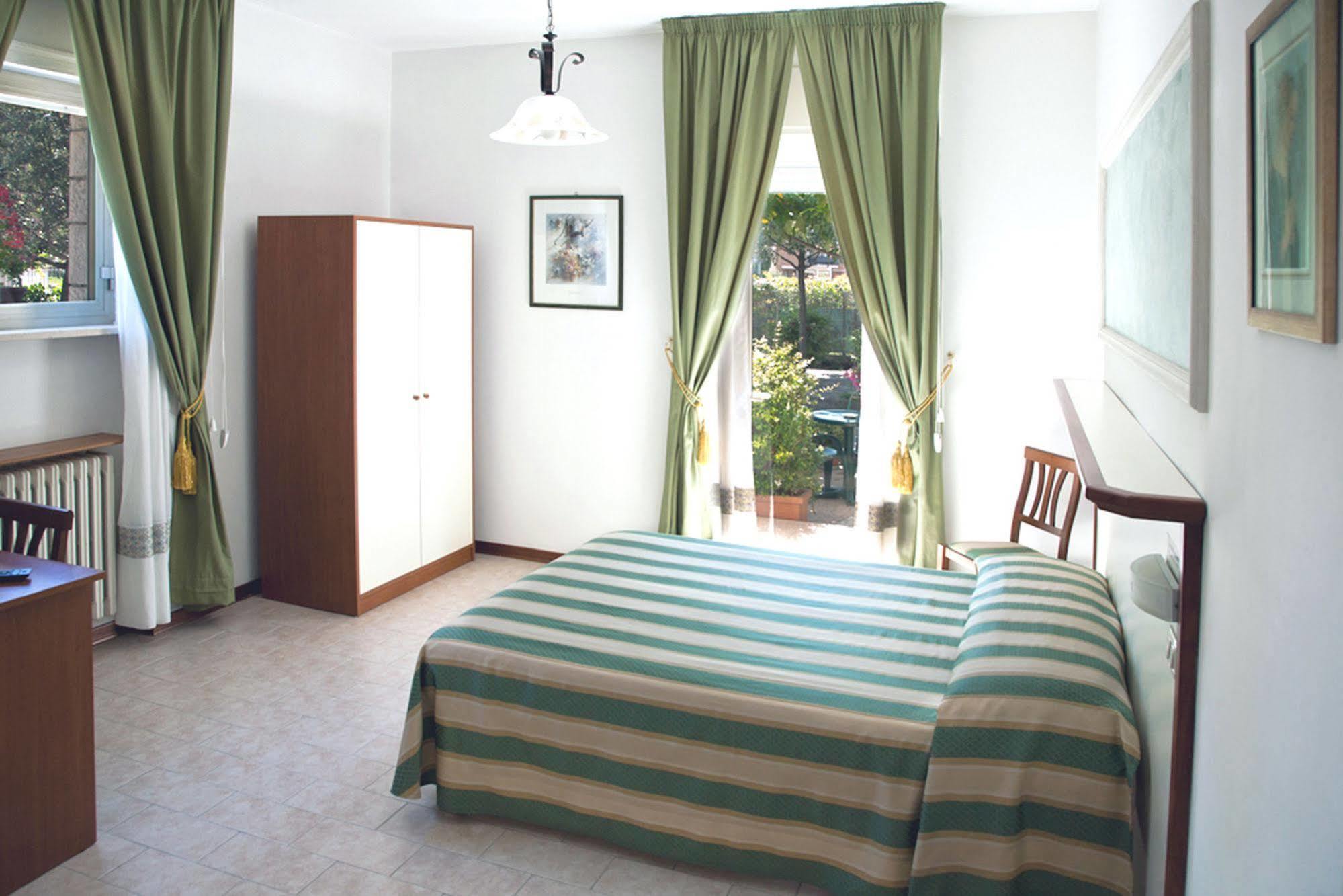 Hotel Vignola Assisi Dış mekan fotoğraf