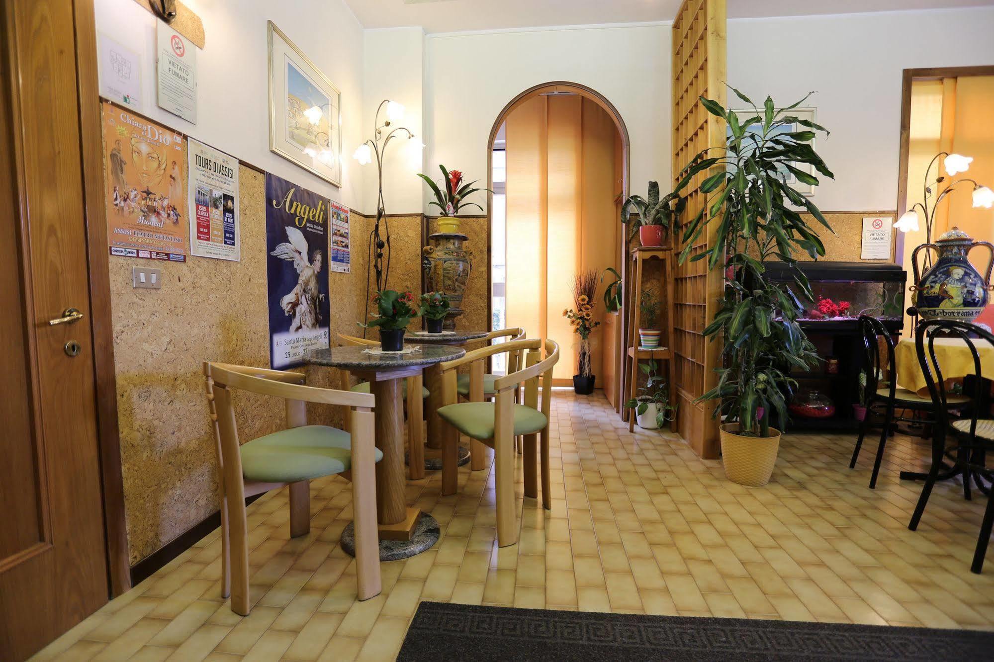 Hotel Vignola Assisi Dış mekan fotoğraf