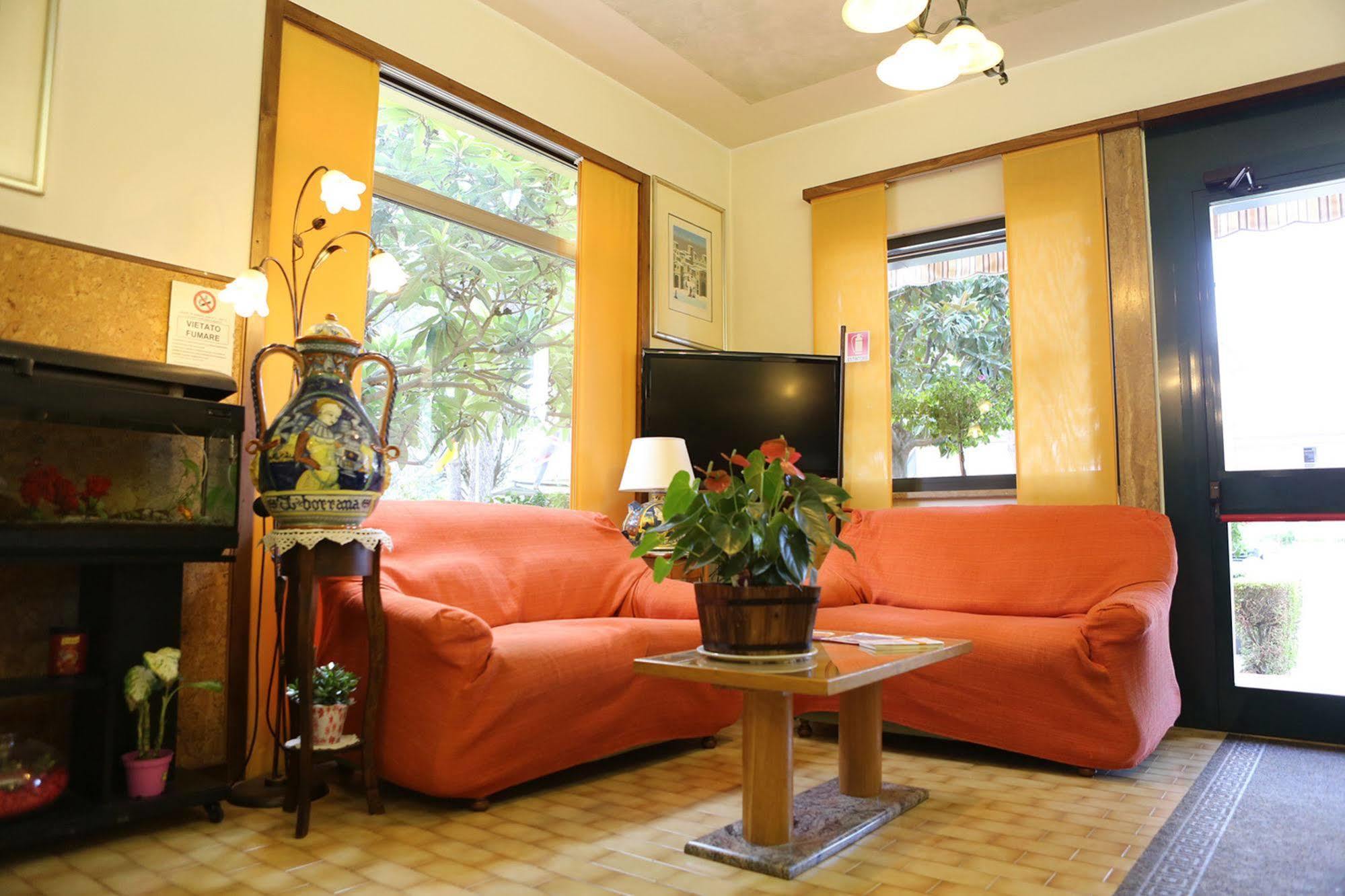 Hotel Vignola Assisi Dış mekan fotoğraf