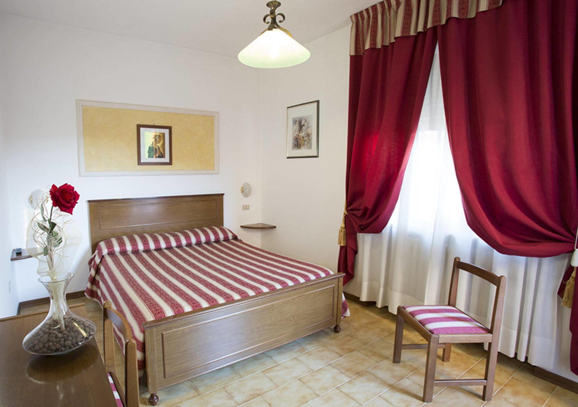 Hotel Vignola Assisi Dış mekan fotoğraf