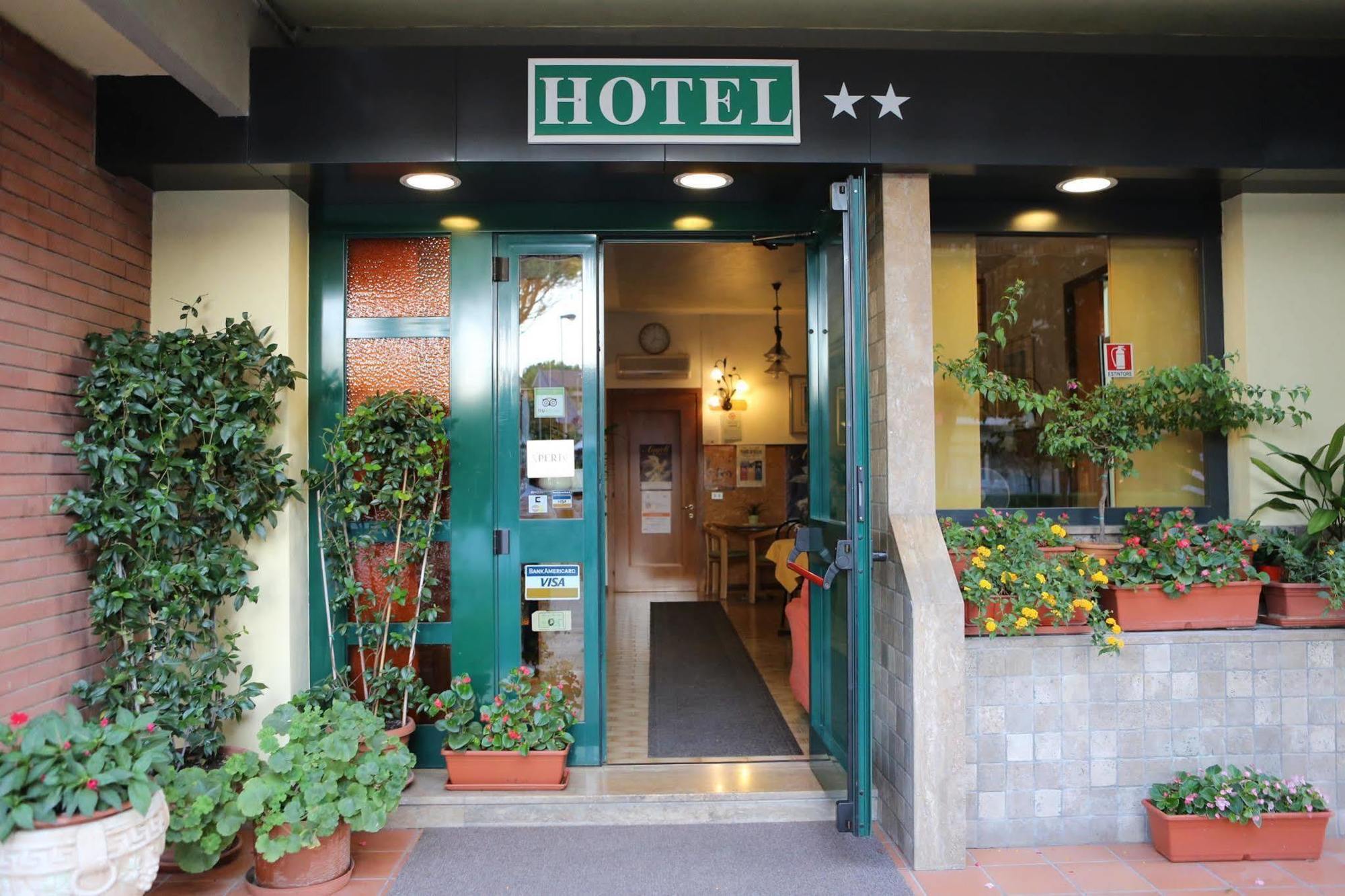 Hotel Vignola Assisi Dış mekan fotoğraf