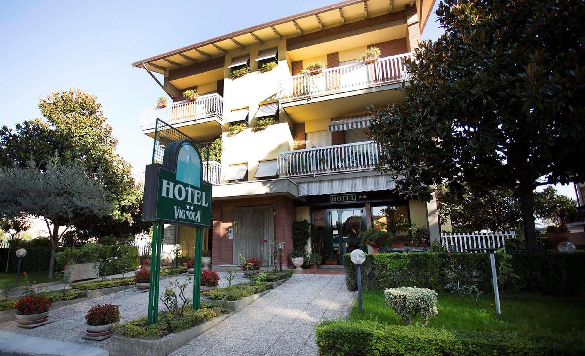 Hotel Vignola Assisi Dış mekan fotoğraf