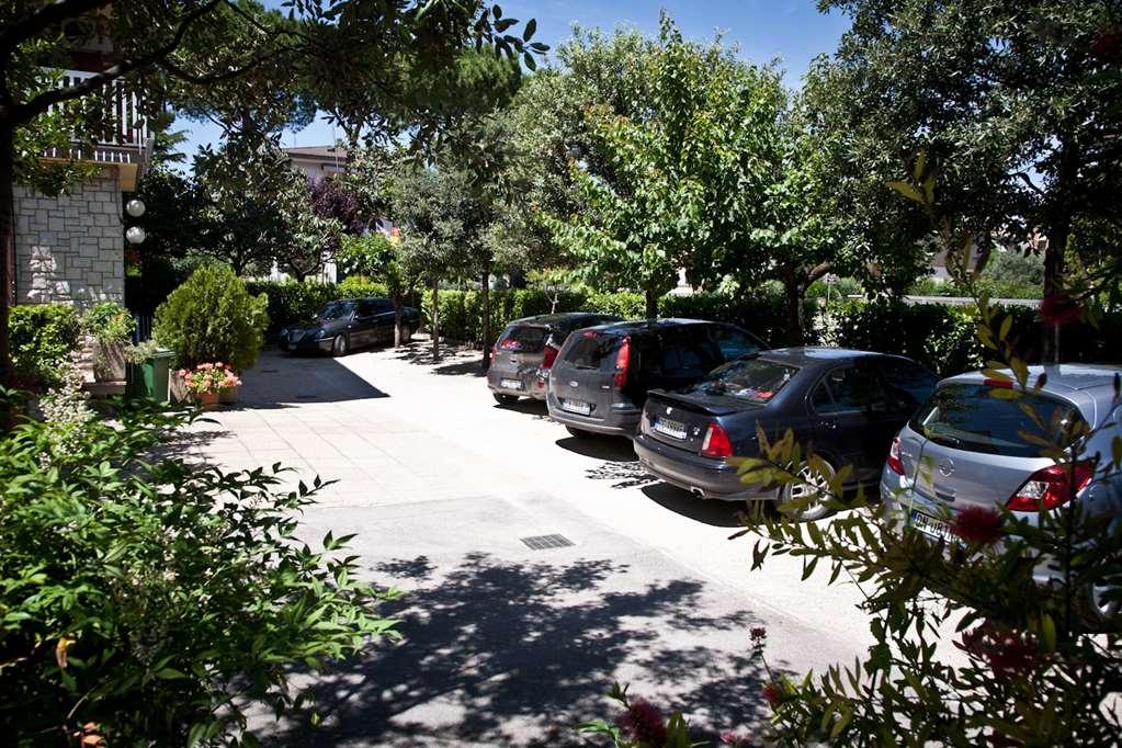 Hotel Vignola Assisi Konforlar fotoğraf